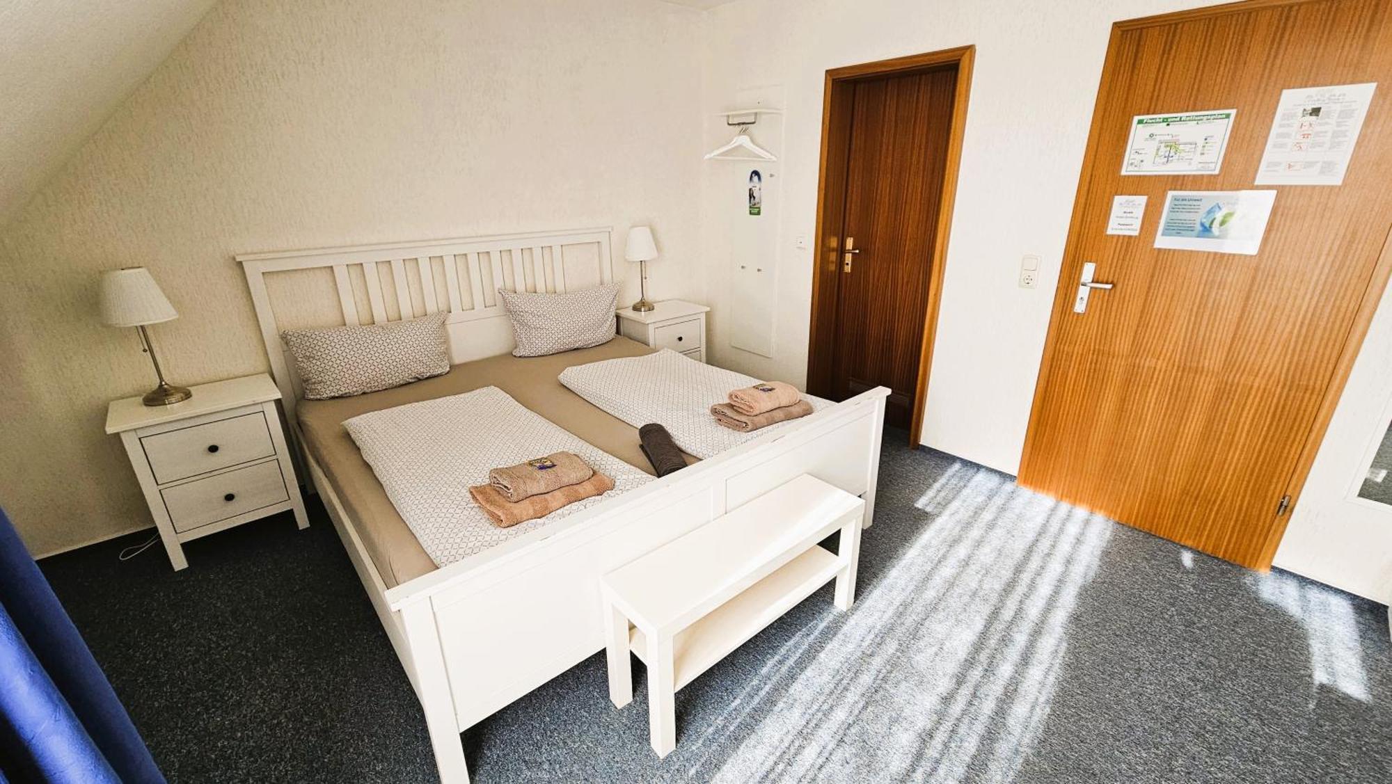 Hotel Dorfkrug Buesum Room photo