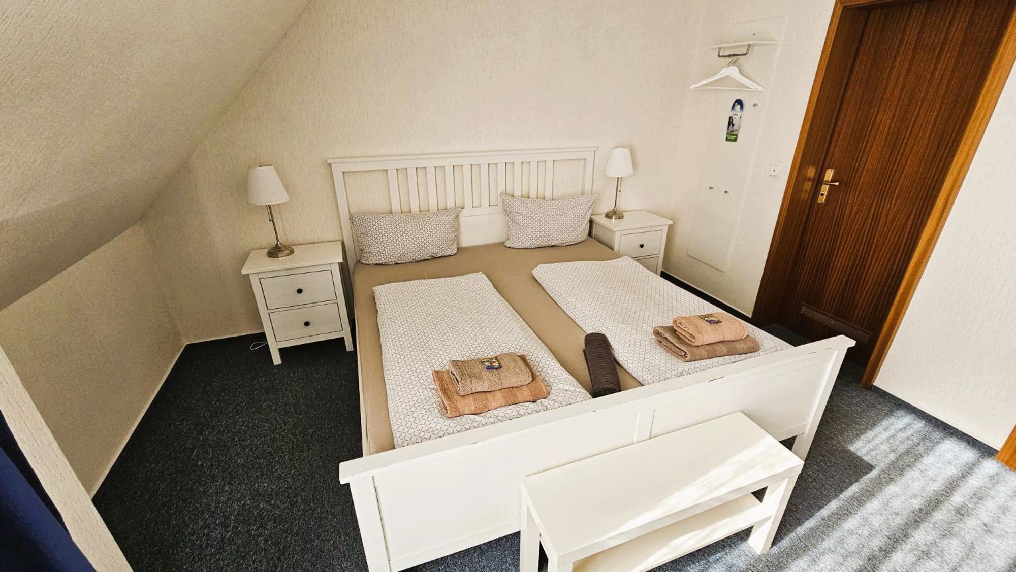 Hotel Dorfkrug Buesum Room photo