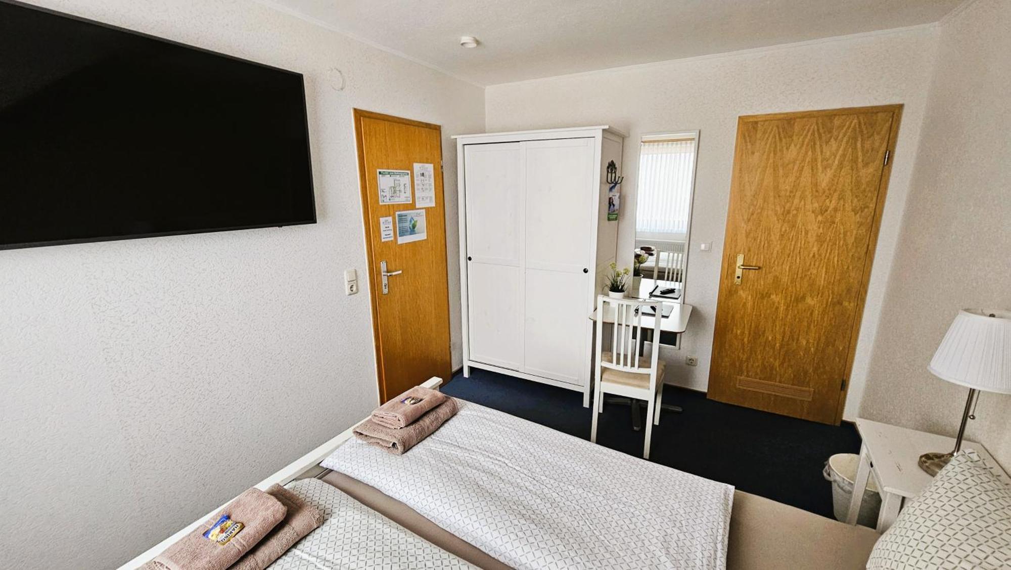 Hotel Dorfkrug Buesum Room photo